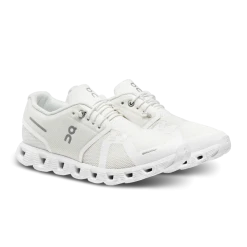 On Running Women Cloud 5 - Undyed White