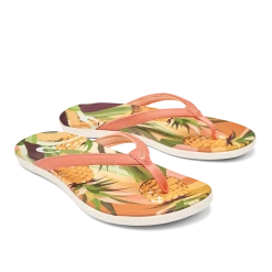 OluKai Ho'opio Hau - Shell Coral Pineapple
