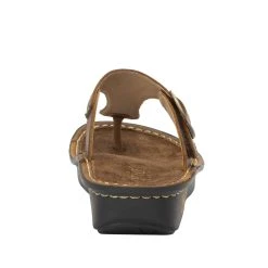 PEPPER GATE FOOTWEAR, INC Vella - Oiled Brown -Aetrex Online vella oiled brown womens sandals pepper gate footwear inc 669133